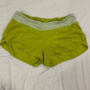 lululemon speed up shorts 2.5 inch